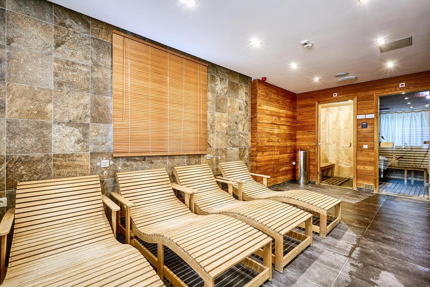 Bassiana Hotel Es Etterem Sárvár Εξωτερικό φωτογραφία